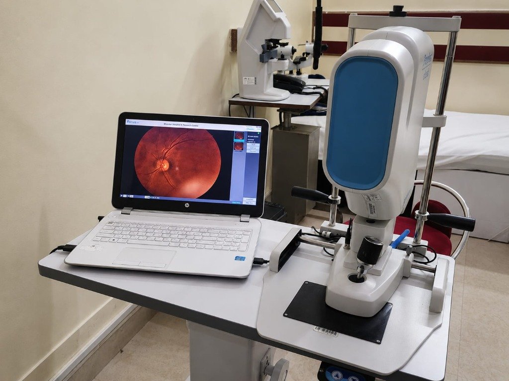 Digital Fundus Camera Retina Scan